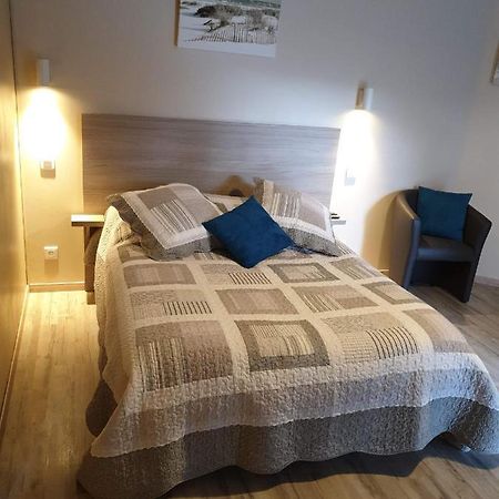 Au Petit Bonheur Bed & Breakfast Saint-Martin-du-Frene Luaran gambar