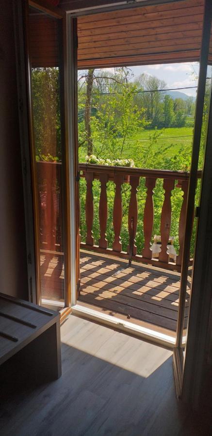 Au Petit Bonheur Bed & Breakfast Saint-Martin-du-Frene Luaran gambar