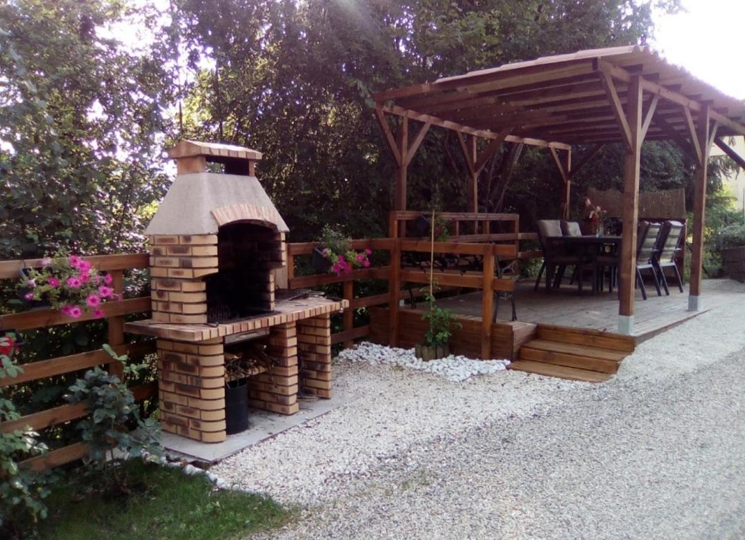 Au Petit Bonheur Bed & Breakfast Saint-Martin-du-Frene Luaran gambar